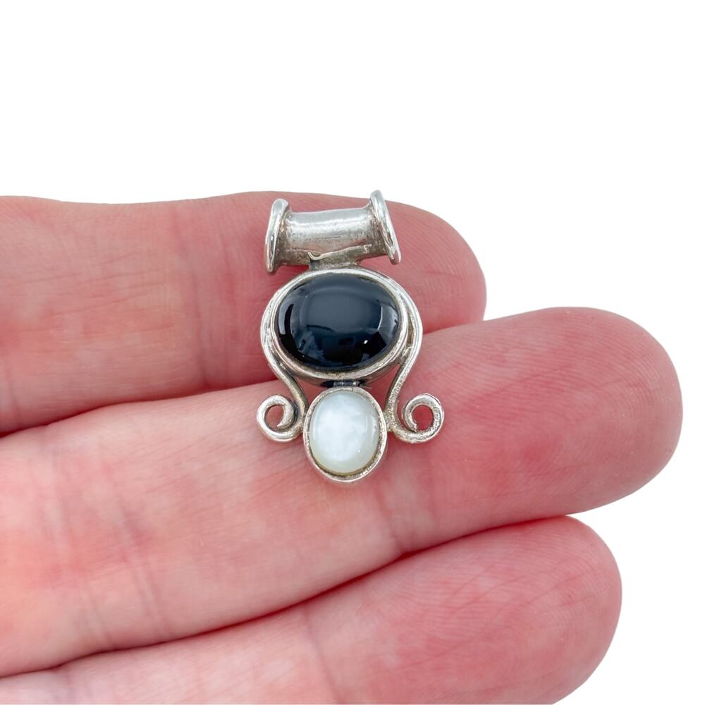 Vintage Sterling Silver 925 Black Onyx Mother of Pearl Scroll Pendant